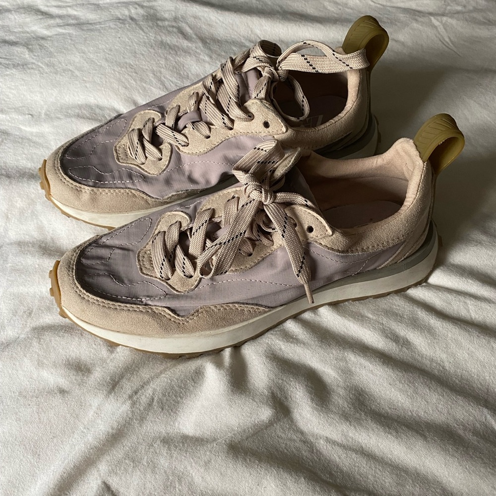 Zara Beige and Plush Pink Sneakers